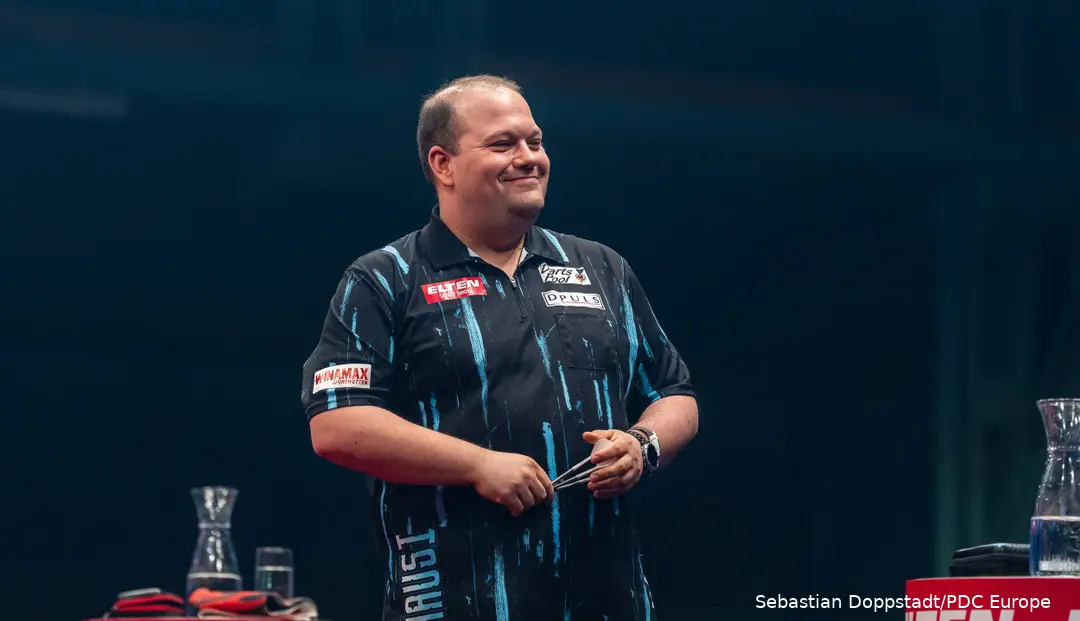 Marcel Hausotter glimlacht naar de zaal