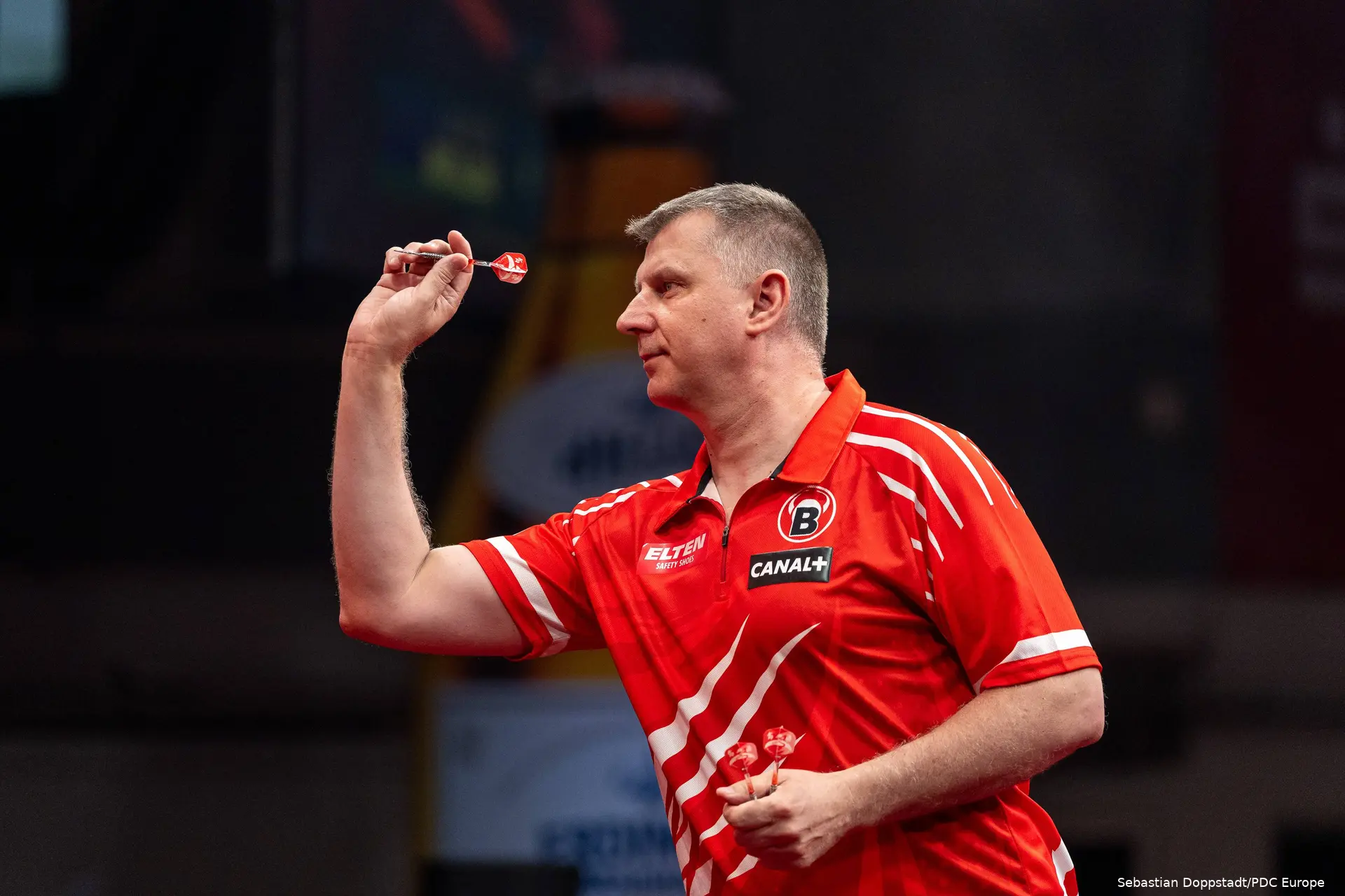 Krzysztof Ratajski in action.