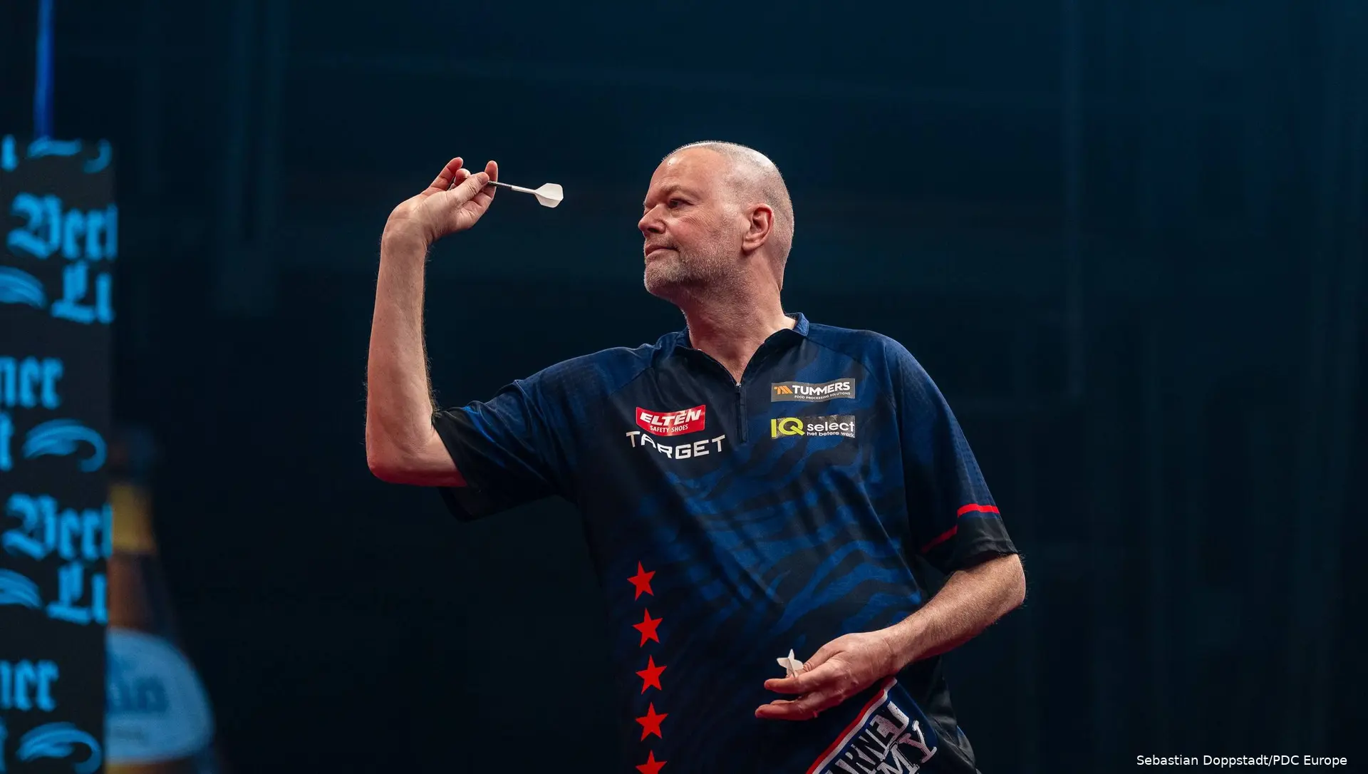 Raymond van Barneveld in actie