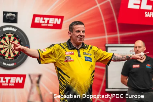 Dave Chisnall (3)
