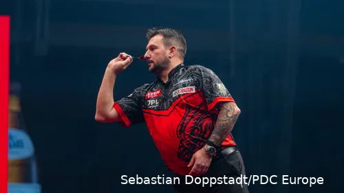 Jonny Clayton in actie