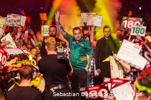 Kim Huybrechts begroet het publiek