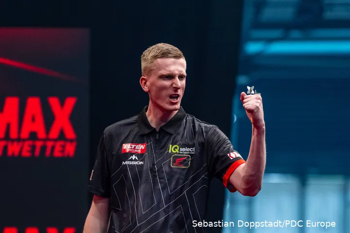 Wessel Nijman celebrates