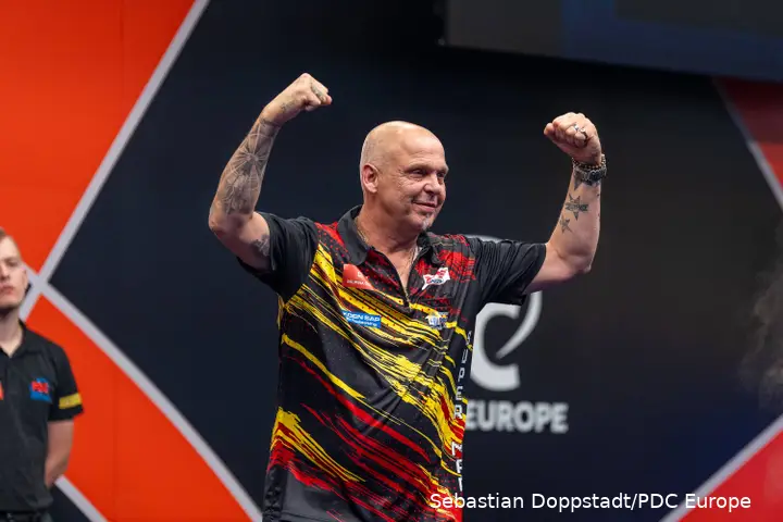 Mario Vandenbogaerde clenches his fists