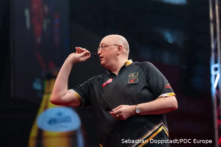 Andrew Gilding in Aktion.