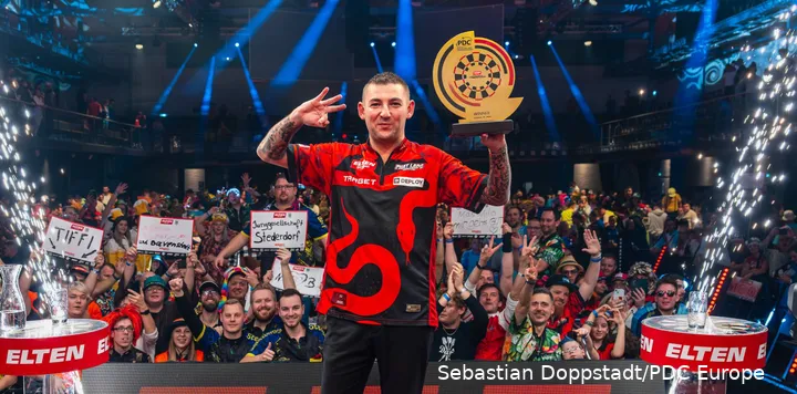 Nathan Aspinall zegevierde afgelopen weekend op het German Darts Championship