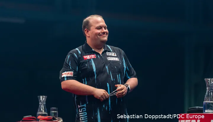 Marcel Hausotter glimlacht naar de zaal