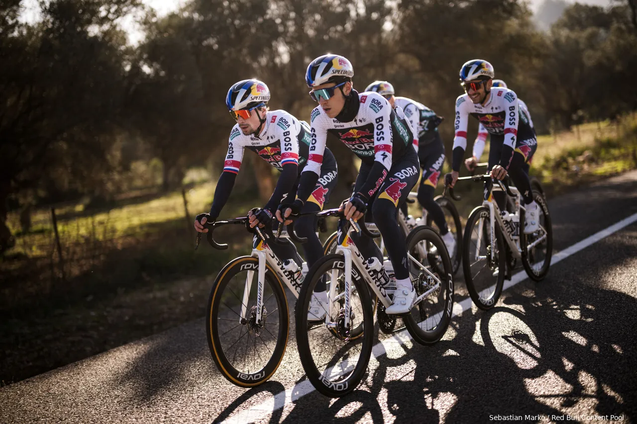 Roglic along with some teammates