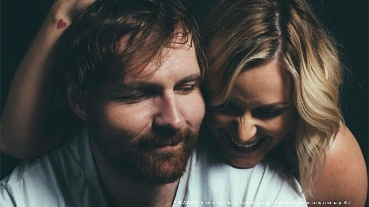renee paquette jon moxley