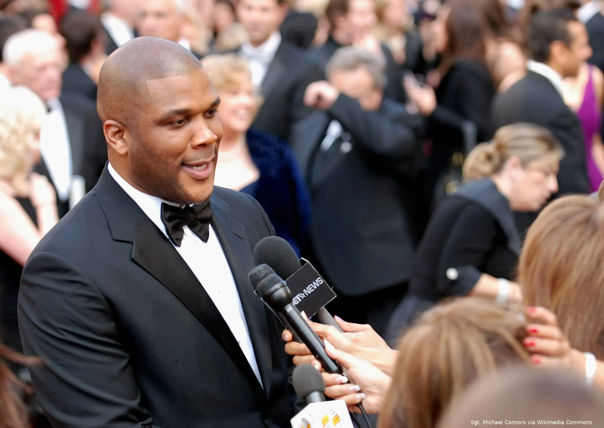 2048px-Tyler_Perry_100307-A-6452C-616