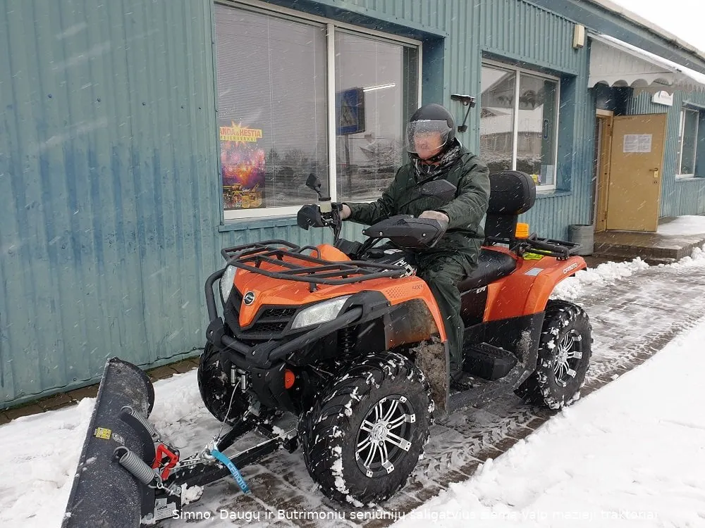 simno daugu ir butrimoniu seniuniju saligatvius ziema valo mazieji trak