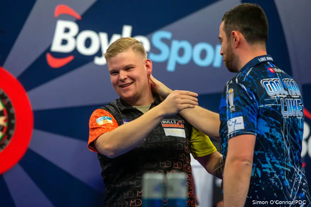 Luke Humphries lost 6-4 to Mike De Decker in the final of the World Grand Prix