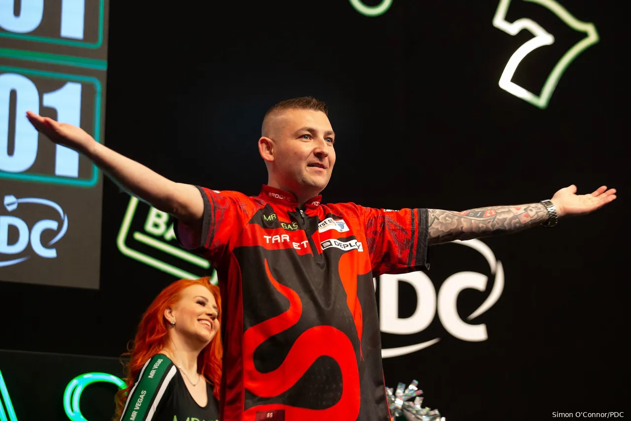 Nathan Aspinall verdedigt zijn titel in Blackpool
