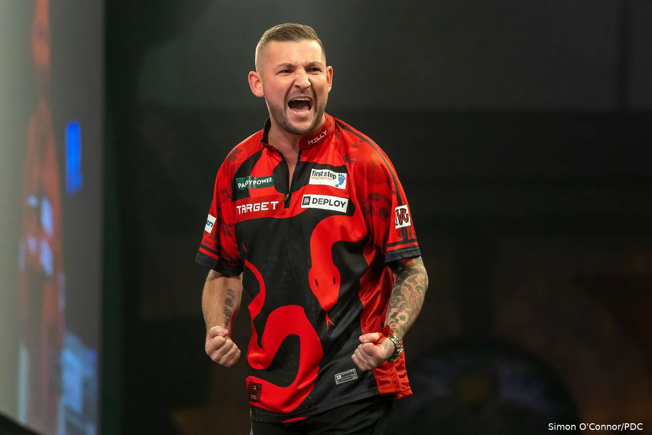 Nathan Aspinall is de huidige nummer 11 van de wereld