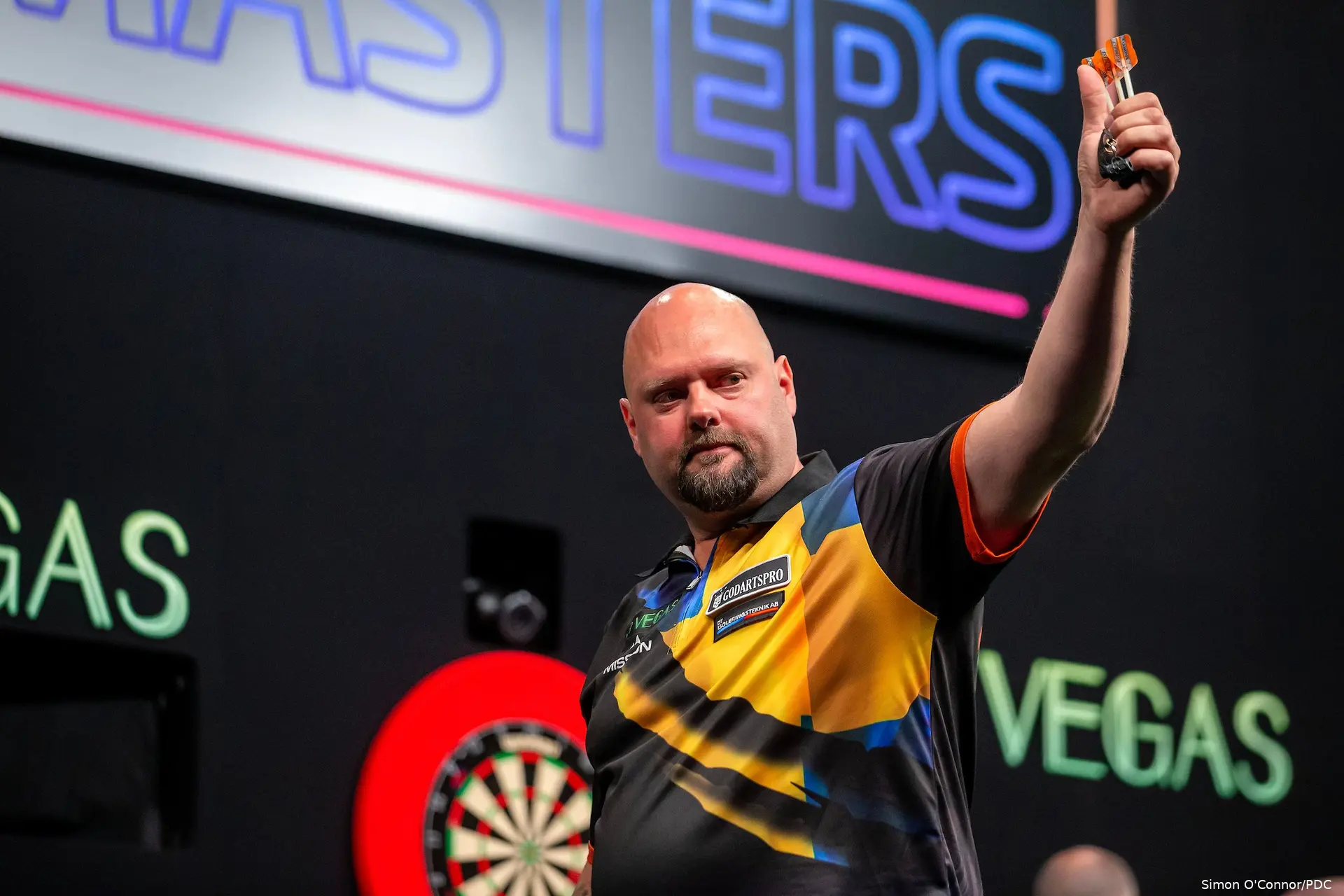 Dennis Nilsson is through at the Lakeside