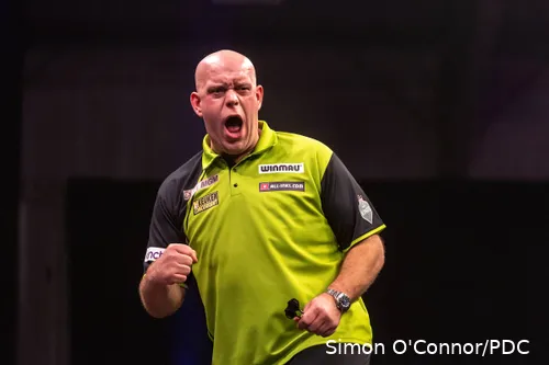 Michael van Gerwen reached the quarter-finals at Players Championship 5