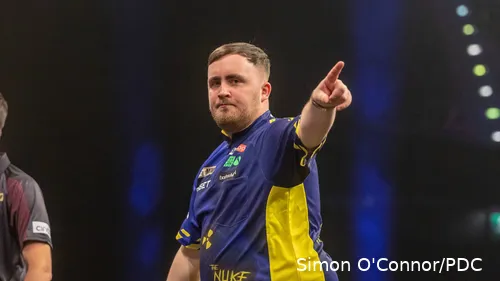 Luke Littler ist der jüngste Darts-Weltmeister aller Zeiten