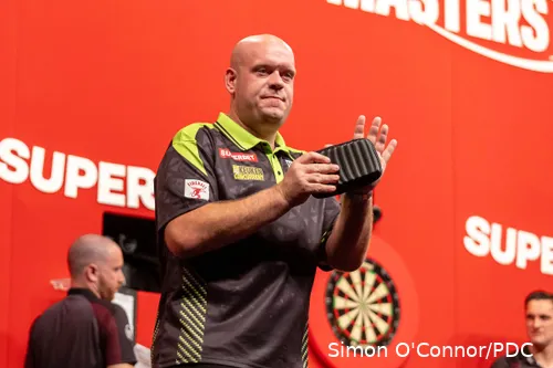 Michael van Gerwen feierte beim US und Poland Darts Masters sein Comeback auf der großen Bühne