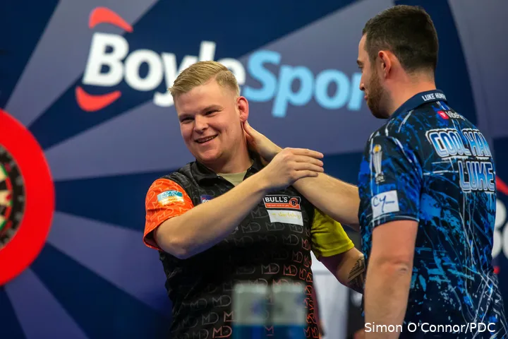 Luke Humphries lost 6-4 to Mike De Decker in the final of the World Grand Prix