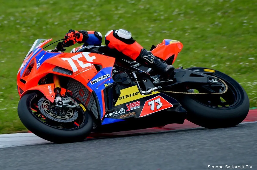 simone saltarelli azione