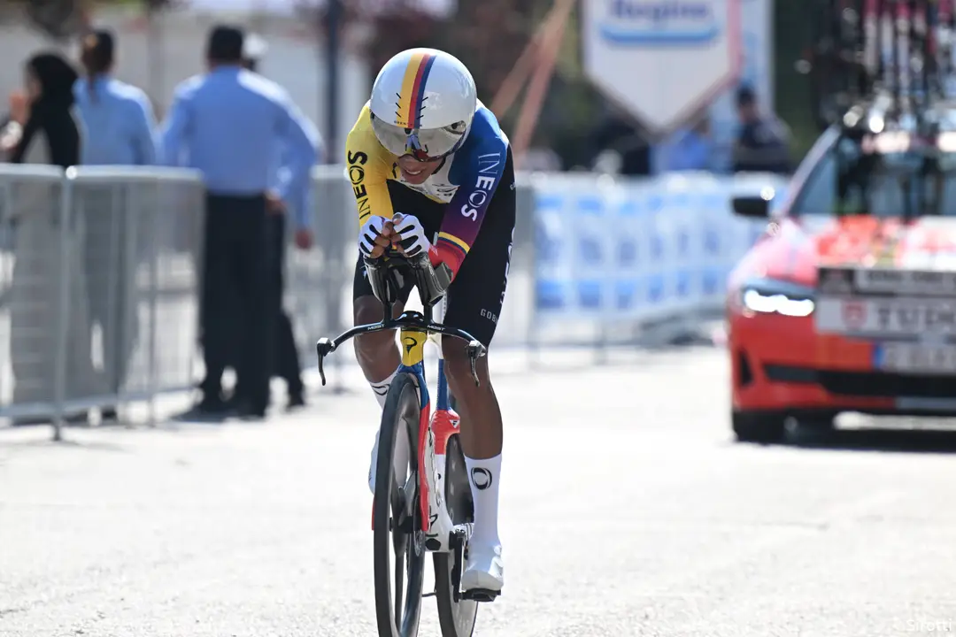 Egan Bernal is in place 21 in the general classification, 48 seconds behind Roglic