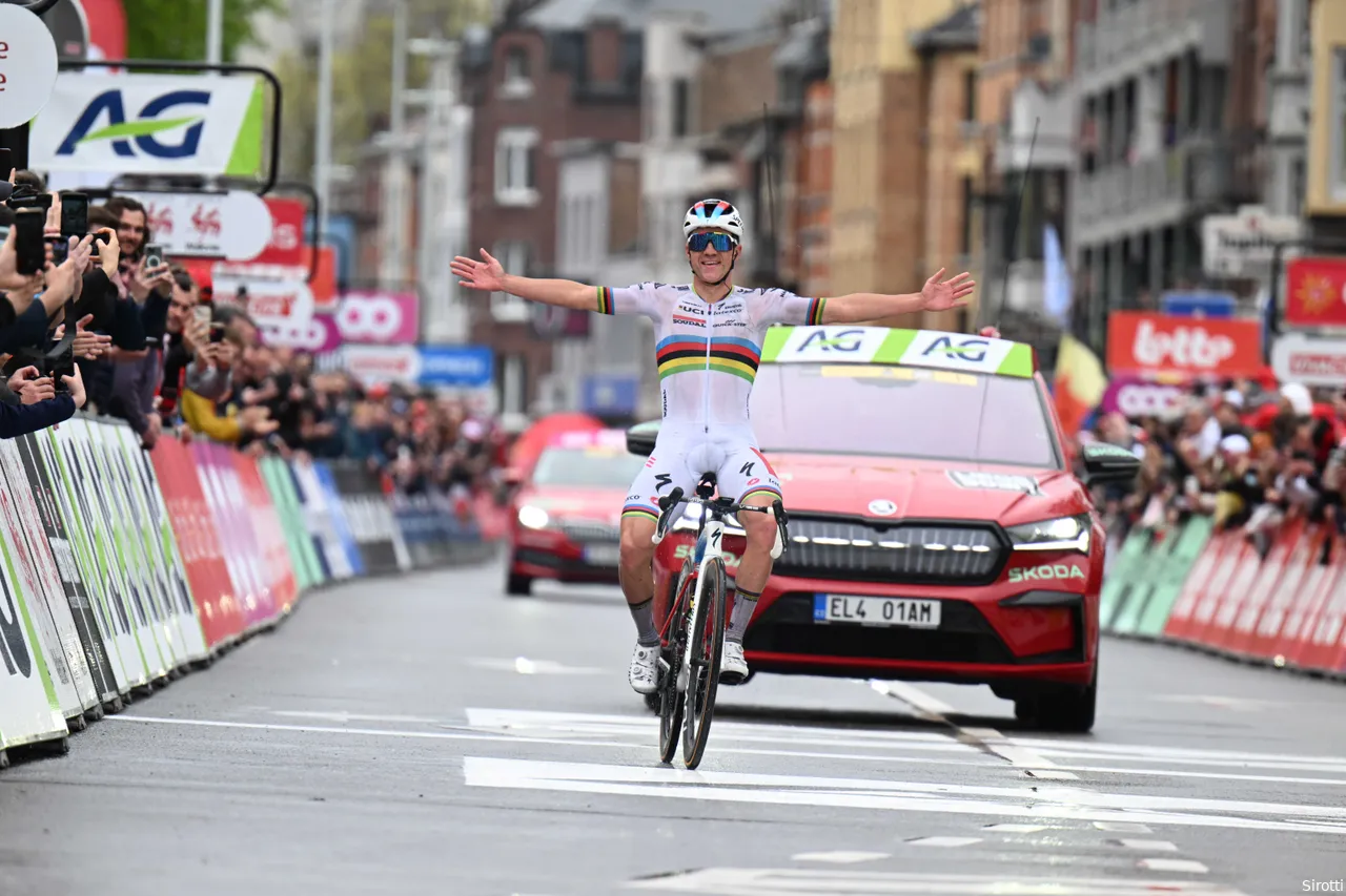 Evenepoel won - in white racing shorts - Liège-Bastogne-Liège