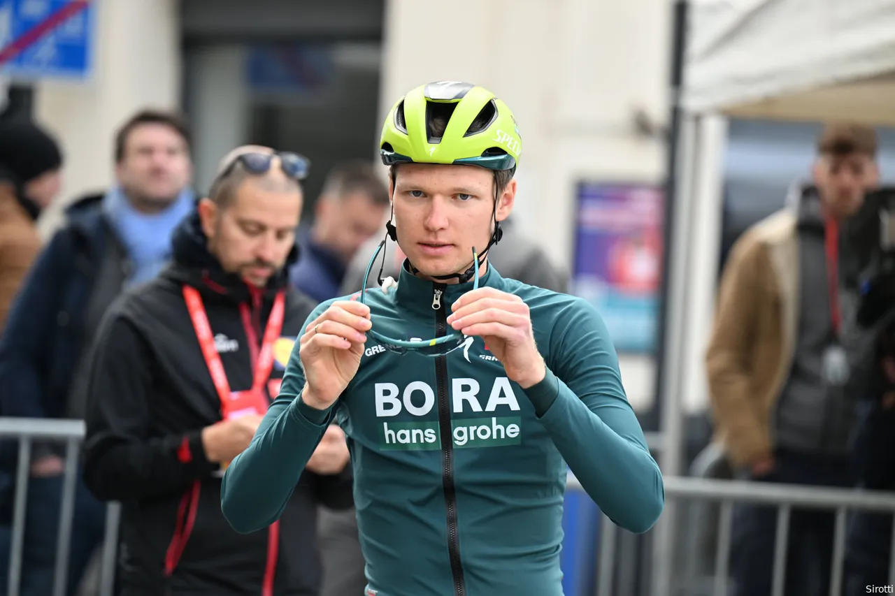 <i>Did Aleksandr Vlasov bring his Paris-Nice legs with him to Switzerland?</i>