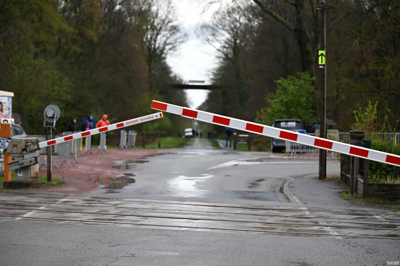 The railway crossing before the Forest is closing. Until Sunday!