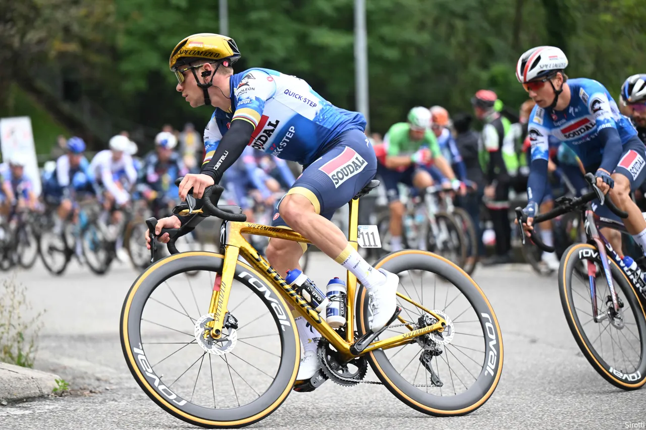 <i>Remco Evenepoel in action on his golden bike</i>