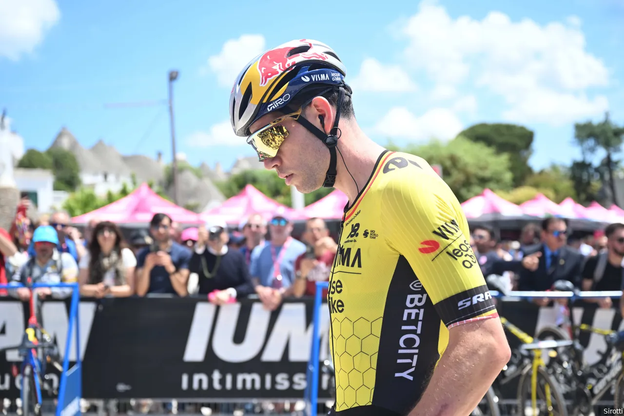 Van Aert could not fulfill his duties as lead-out.