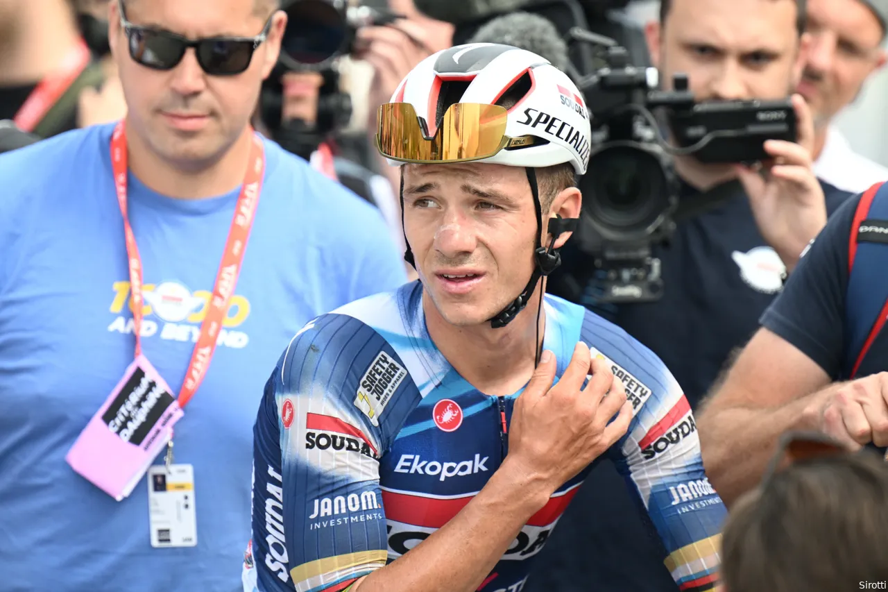 Remco Evenepoel is 4 minutes behind Tadej Pogacar after 7 days.