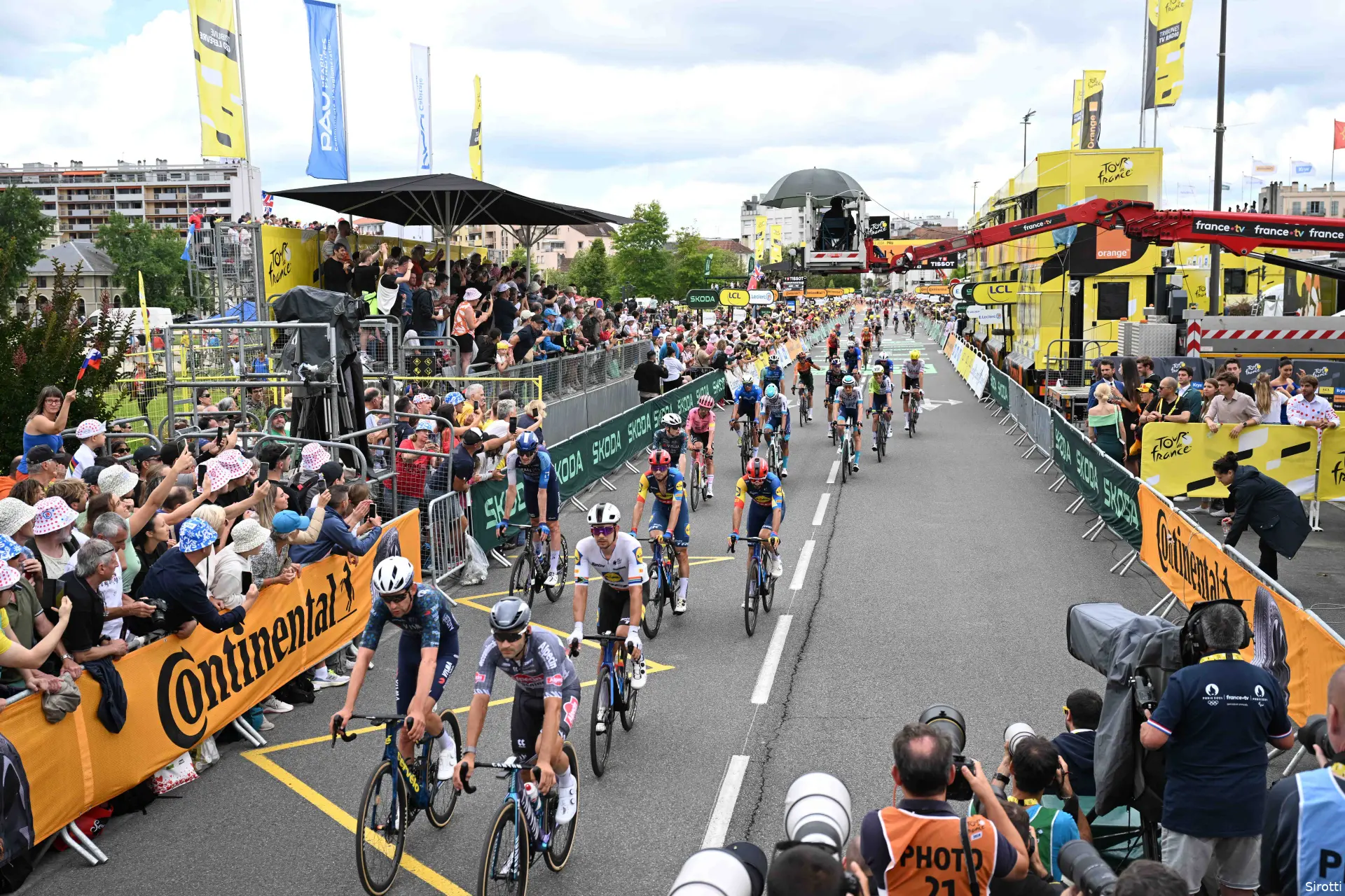 peloton tour