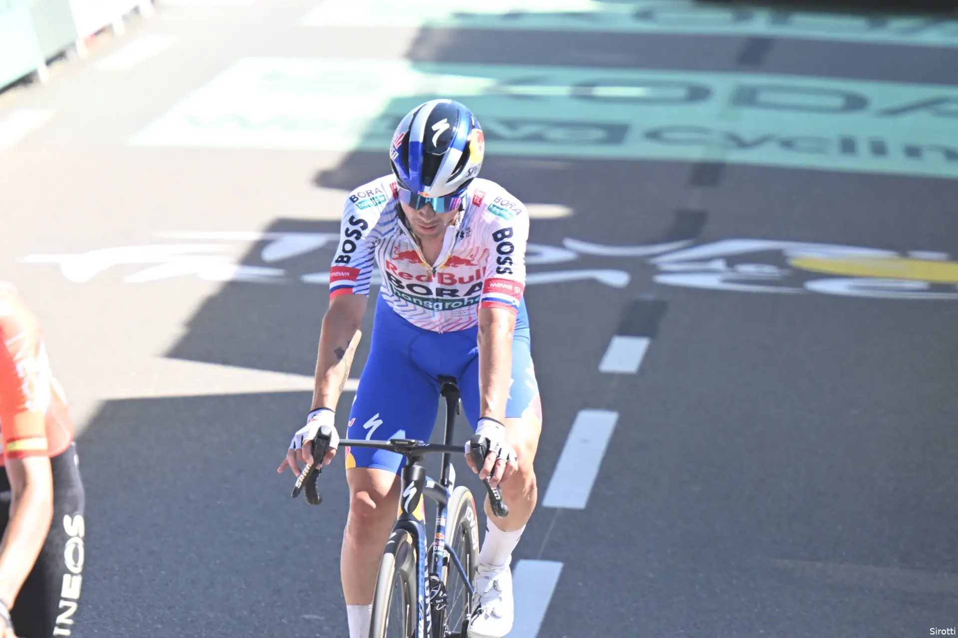 Daar Types Red Bull-BORA-hansgrohe ziet Roglic en Lipowitz weer tijd verliezen, en ...