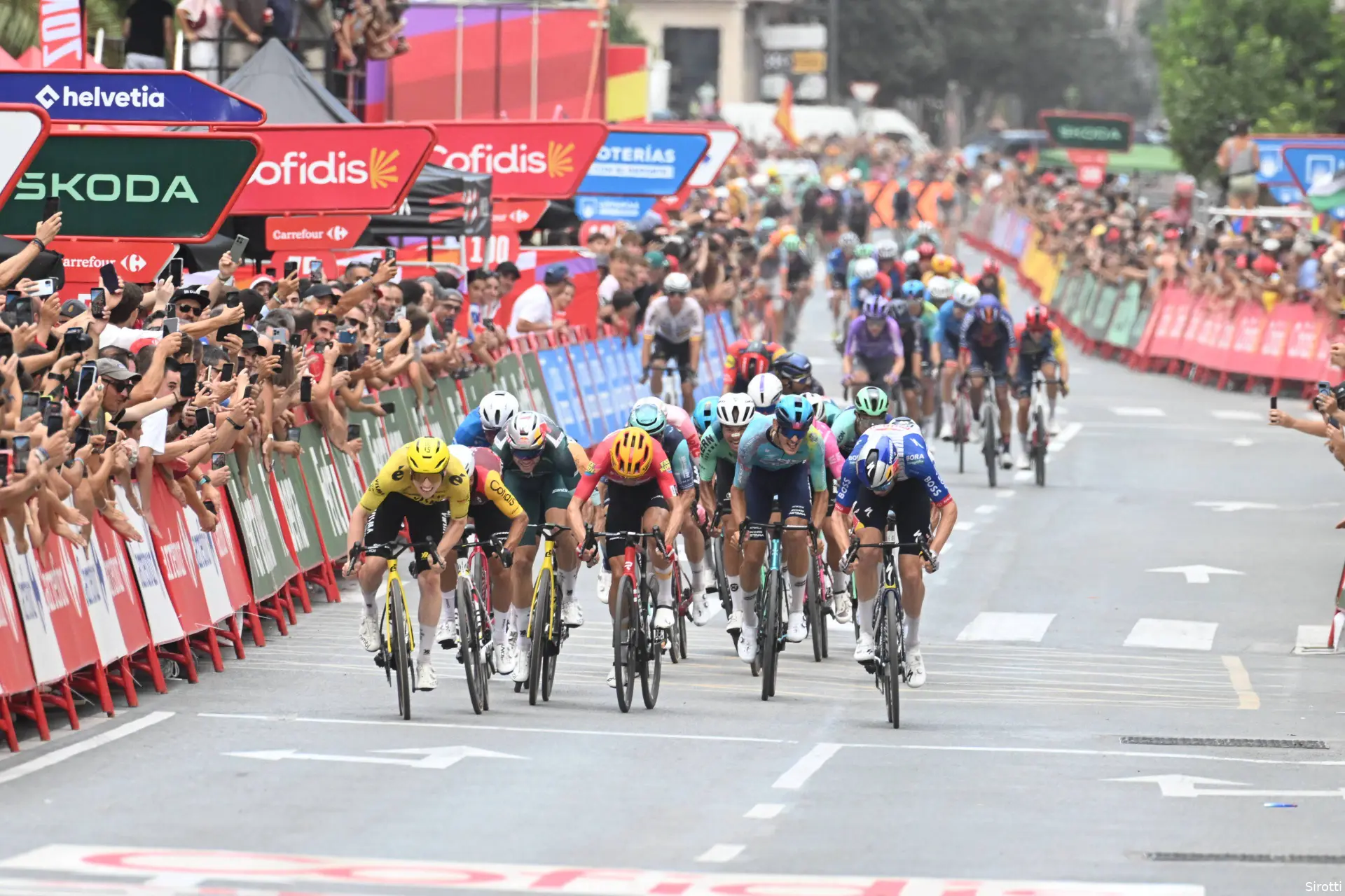 brennan-massasprint-vuelta