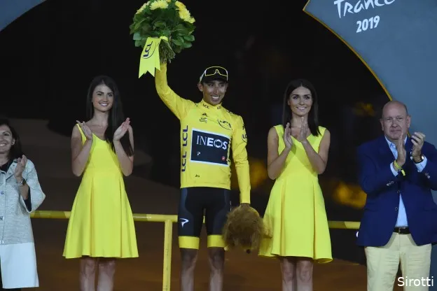 Sirotti Egan Bernal gele trui Tour de France