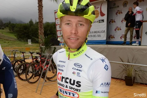 140990_a342e5afd30f9c356b77587bb33d57b3