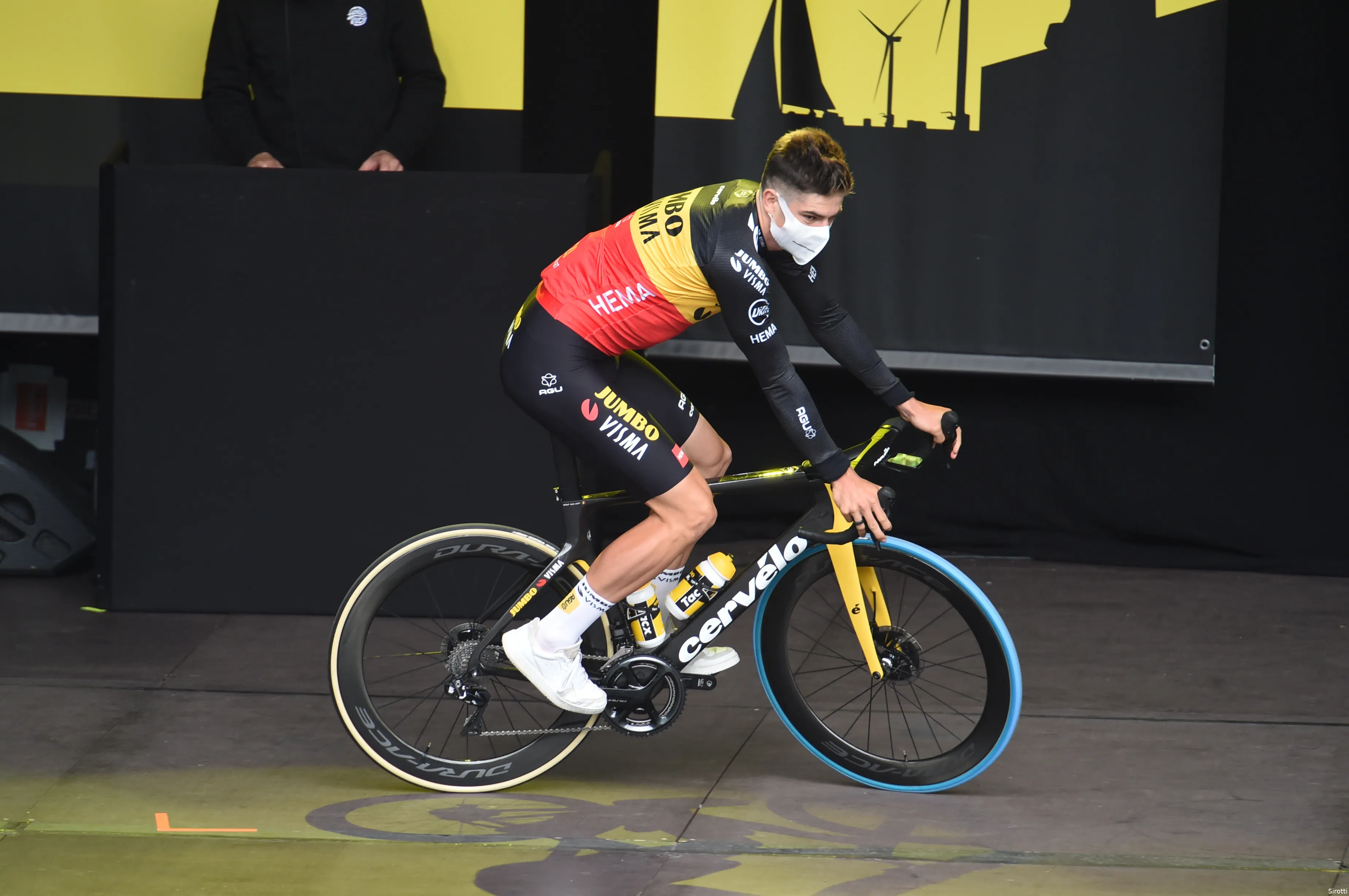 Van Aert Sirotti