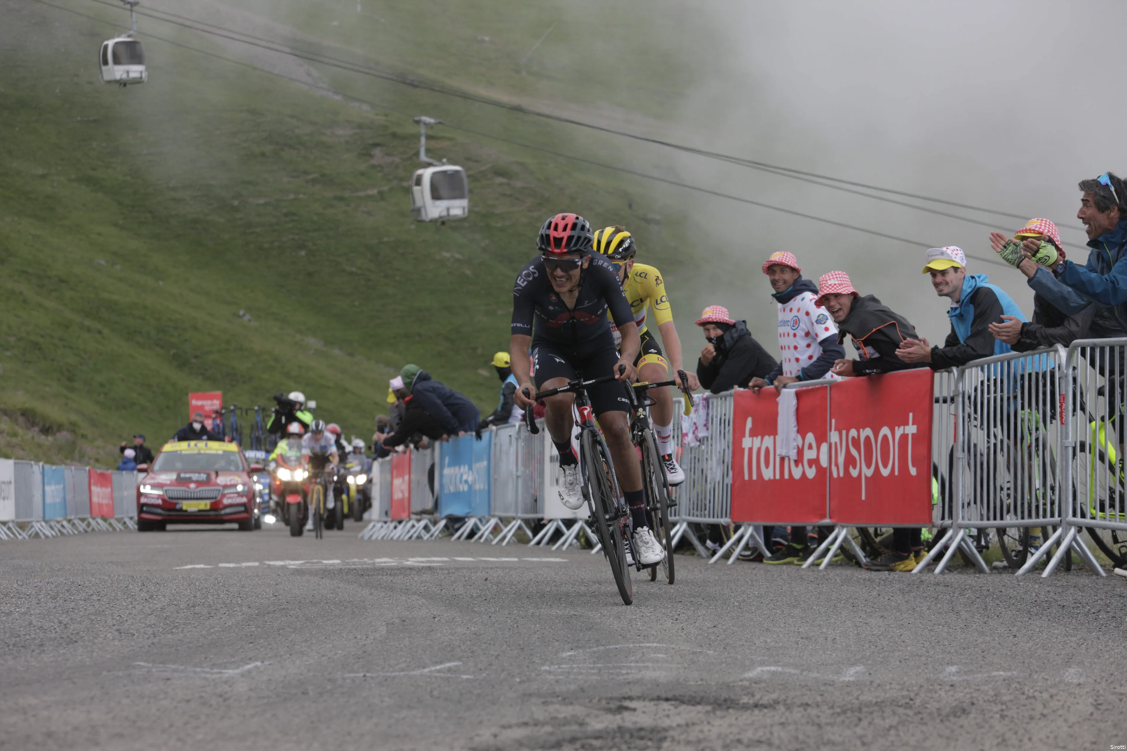 Carapaz pogacar sirotti