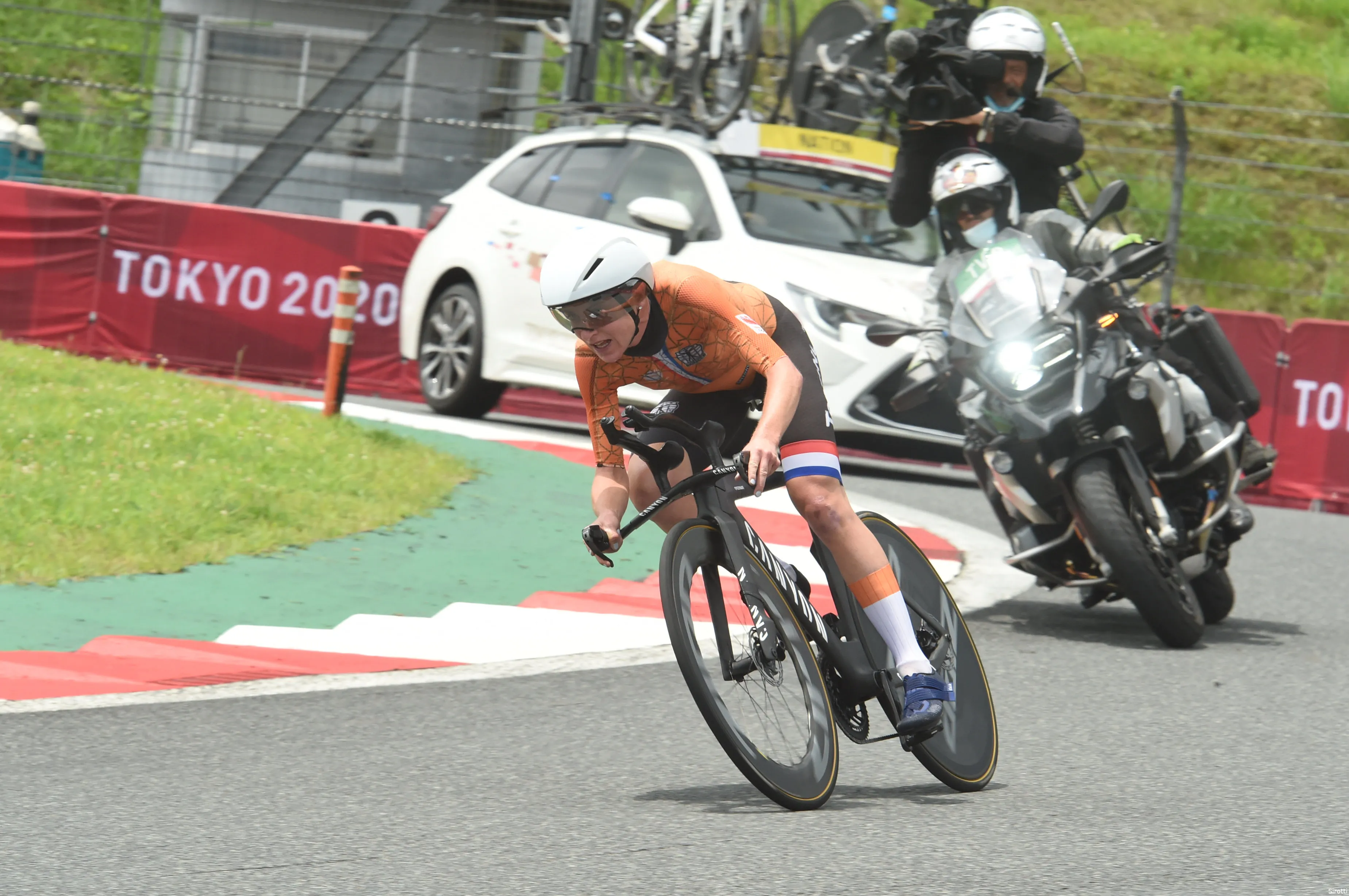 Van Vleuten Sirotti2