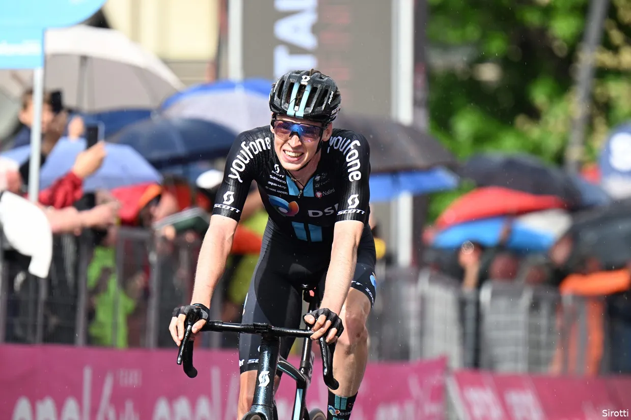 Arensman Sirotti Giro