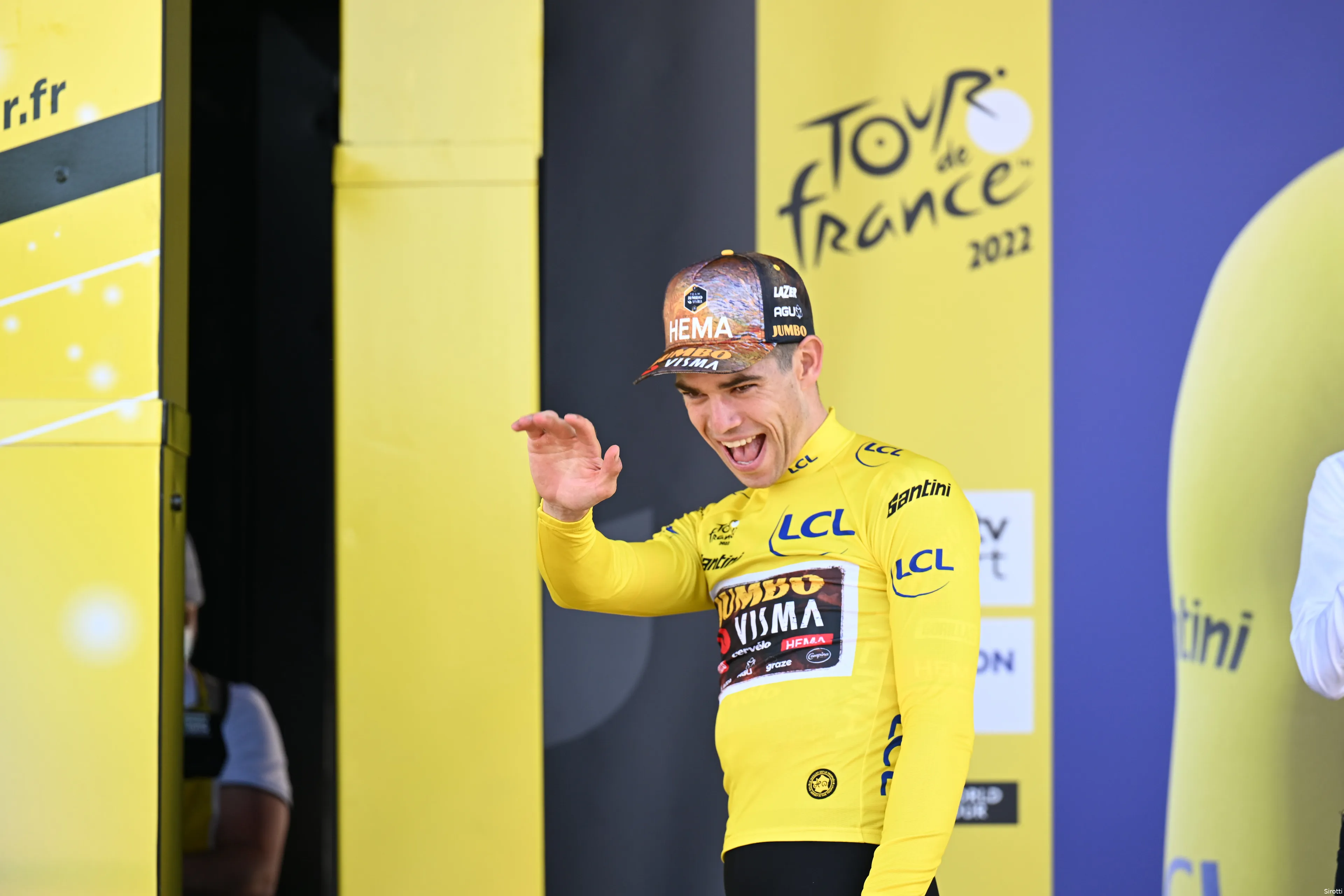 Sirotti Wout van Aert geel tour