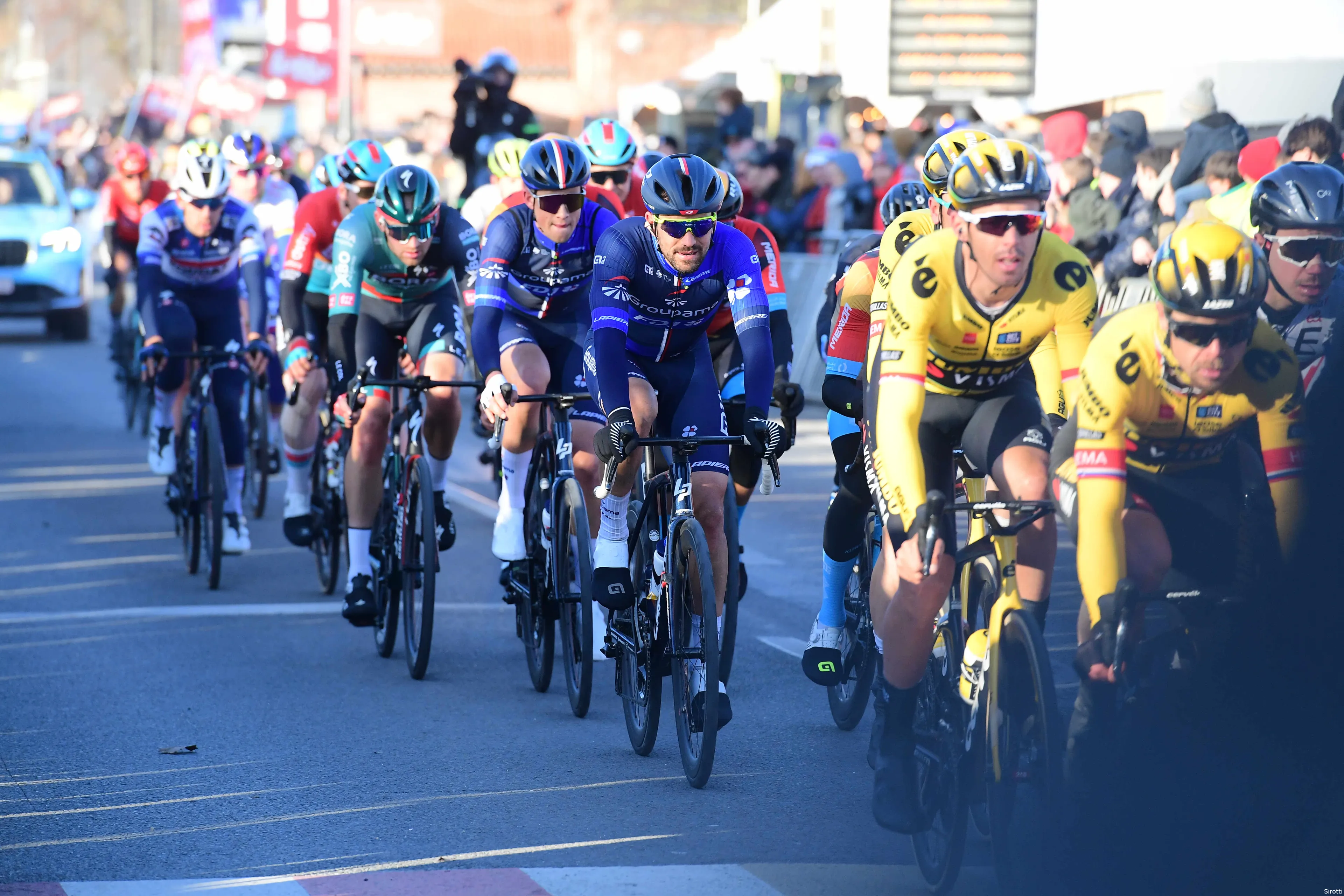 peloton klassiekers jumbo visma