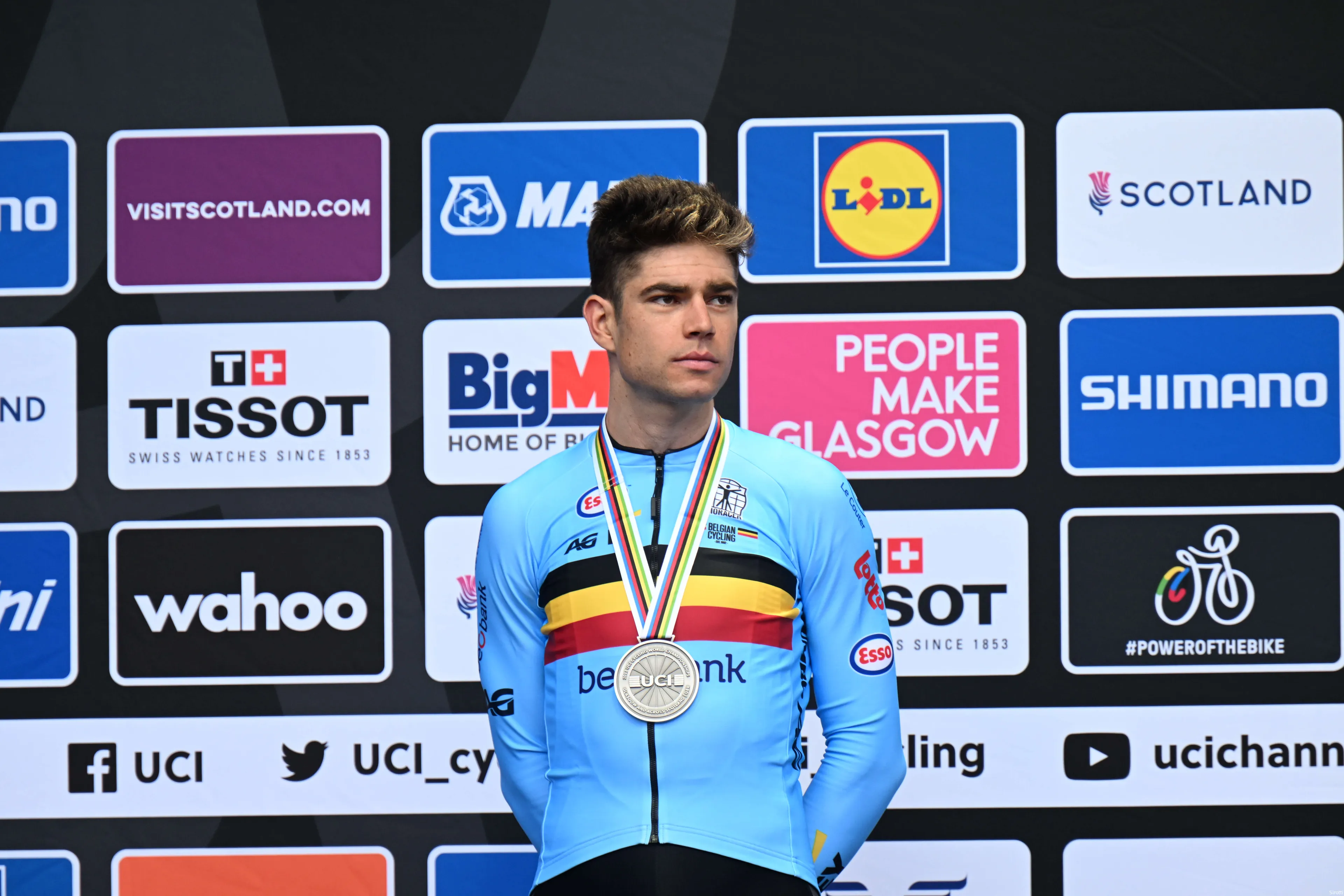 wout van aert 64cfdcb1df296