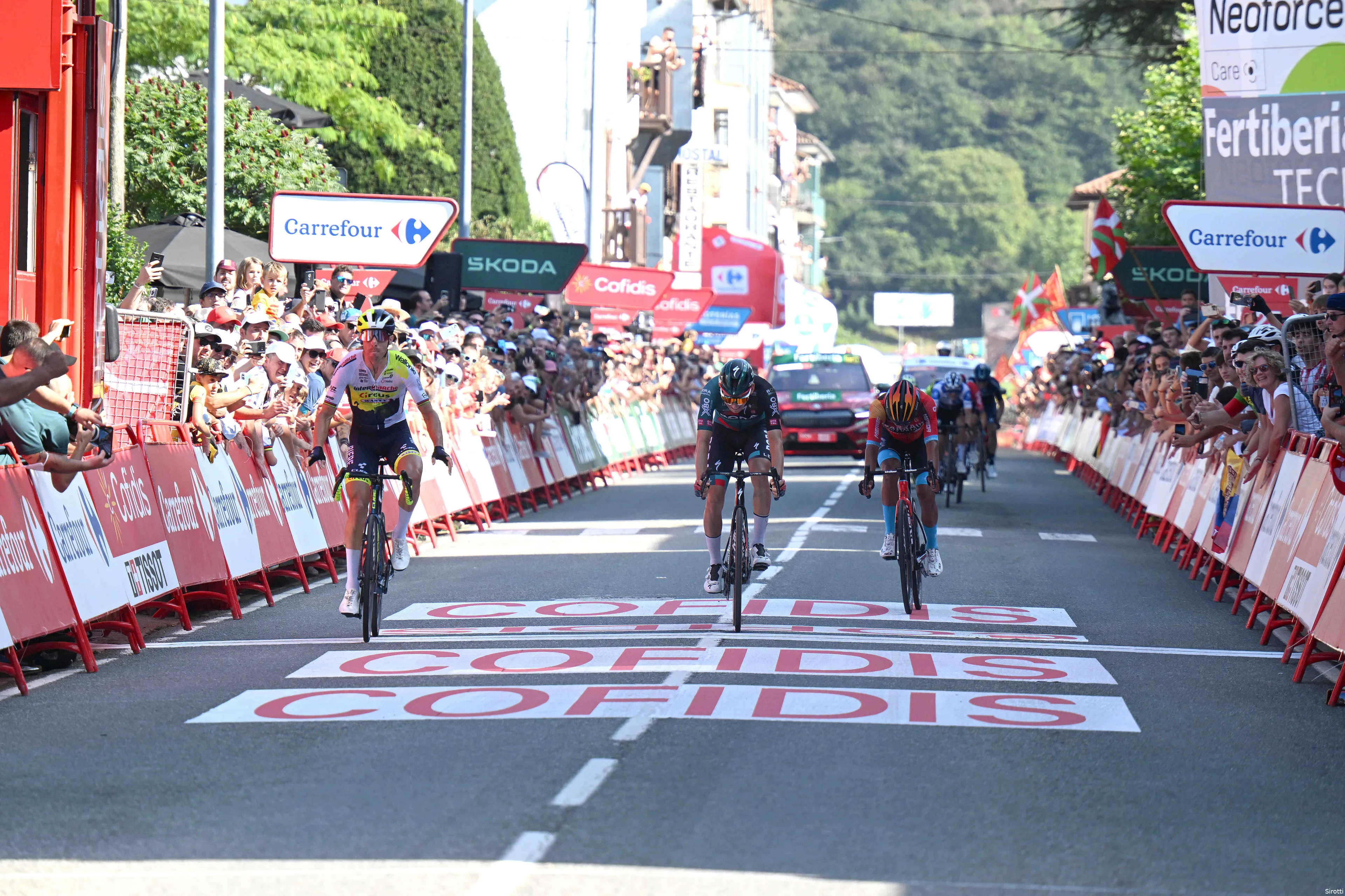 costa vuelta sirotti