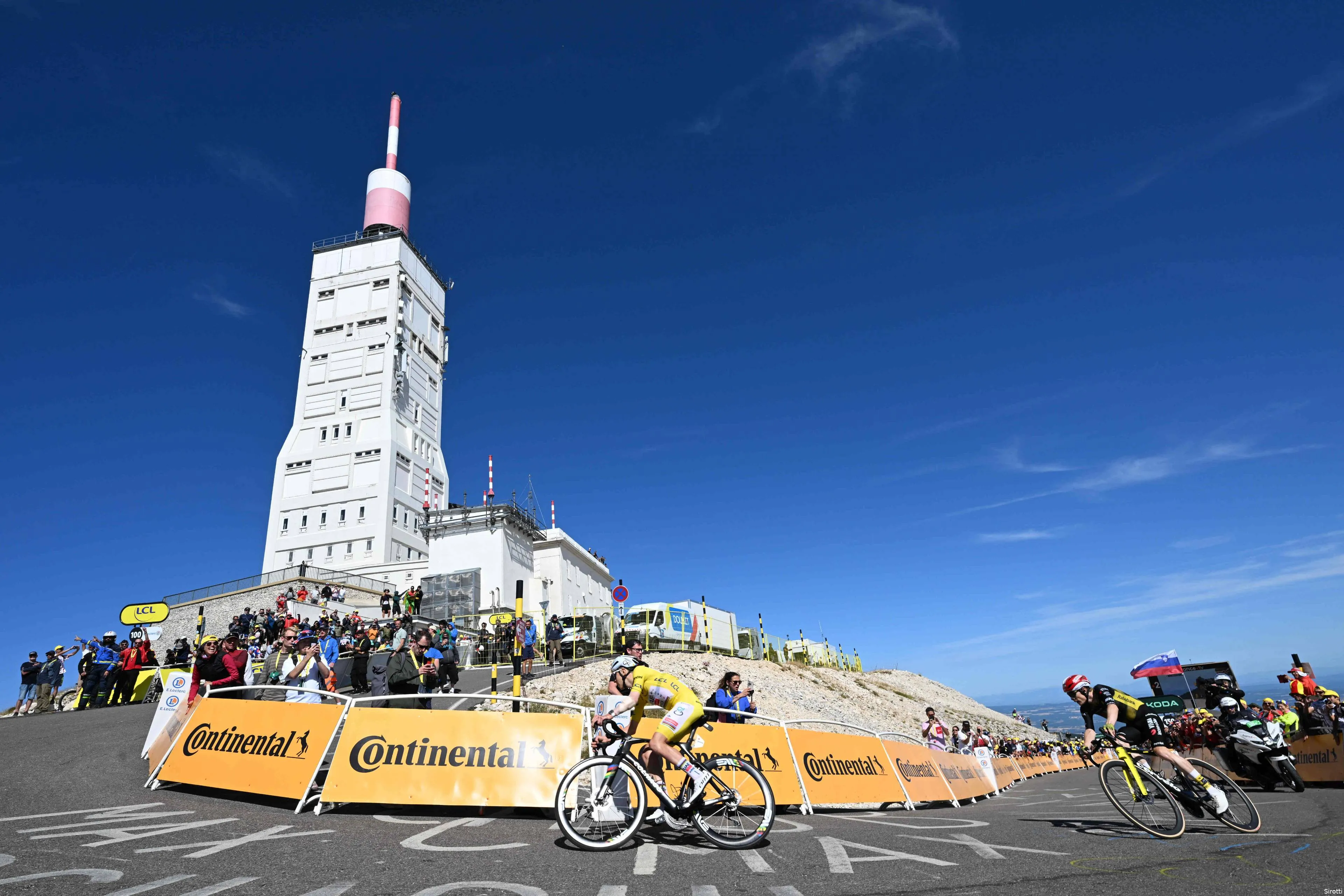 tadej-pogacar-vingegaard