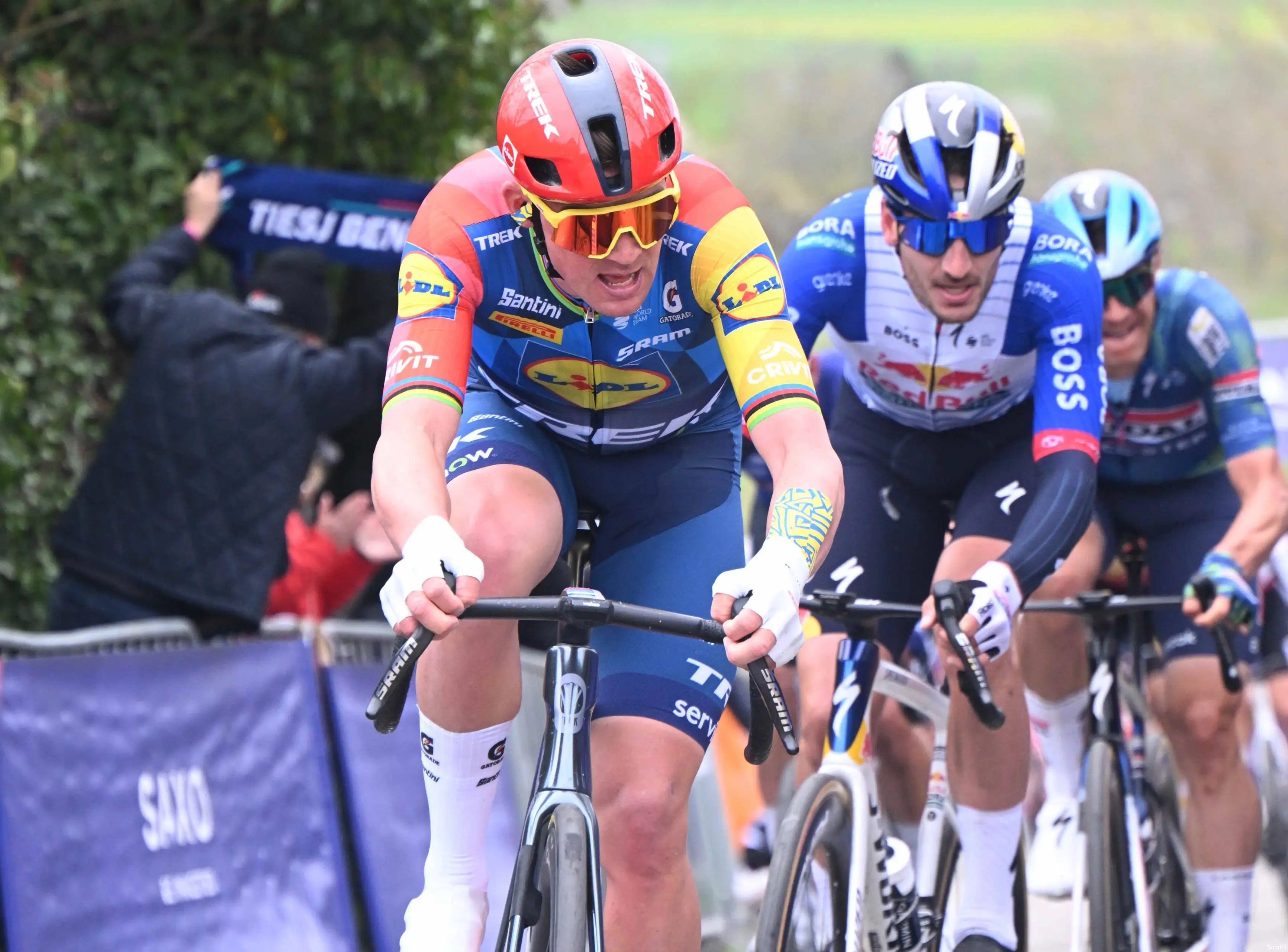 Participants Dwars Door Vlaanderen 2026 These Big Names Are Set To 