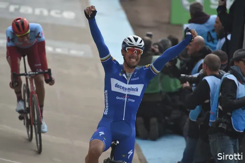 Gilbert na het winnen van Parijs-Roubaix