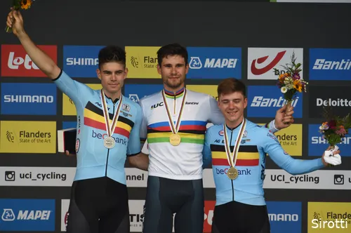 Zilver voor Van Aert bij het WK tijdrijden in 2021.