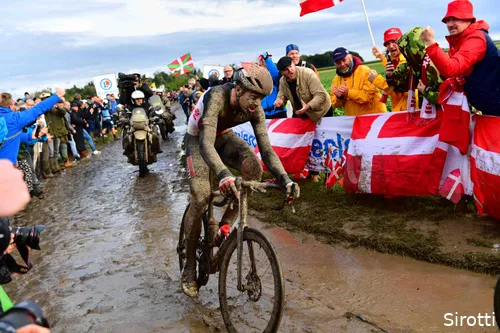 Vermeersch looks black with mud