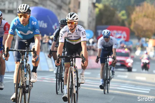 <i>Valverde and Alaphilippe fought nice duels in the spring</i>.